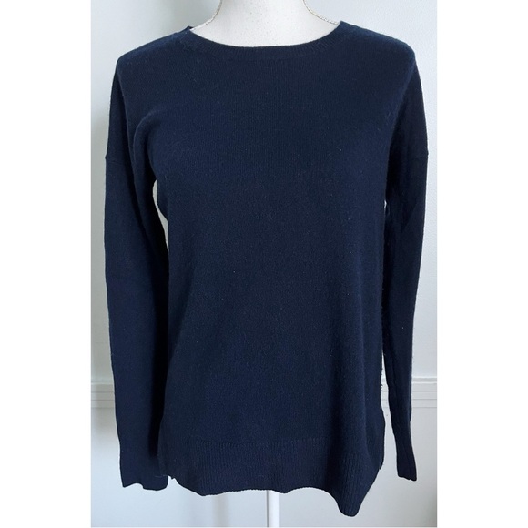 Aqua • 100% Cashmere Navy Blue Crewneck Sweater - Picture 1 of 4